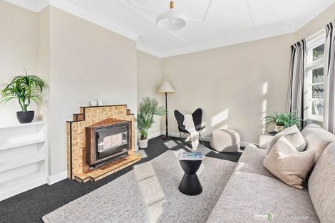 Photo of property in 20f Portland Crescent, Thorndon, Wellington, 6011