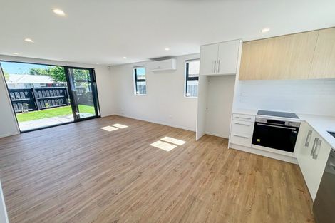 Photo of property in 3/9 Whittington Avenue, Woolston, Christchurch, 8023