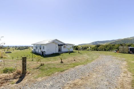 Photo of property in 207 Upper Pitone Road, Pitone, New Plymouth, 4374