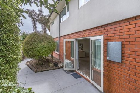 Photo of property in 21 Cadogan Street, Sydenham, Christchurch, 8023