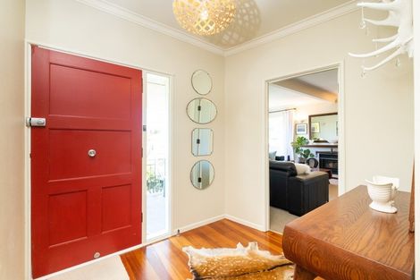 Photo of property in 43 Muritai Crescent, Havelock North, 4130