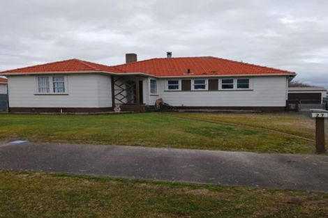 Photo of property in 27 Tweed Street, Roslyn, Palmerston North, 4414