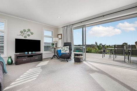 Photo of property in 29 Beachwood Drive, Hatfields Beach, Orewa, 0931