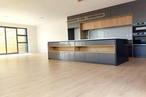 Photo of property in 17 Manawanui Way, Orewa, 0931