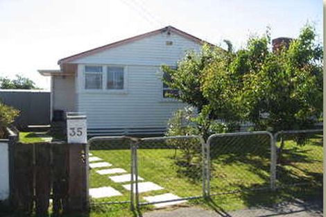 Photo of property in 33 Bellbrook Crescent, Shirley, Christchurch, 8013