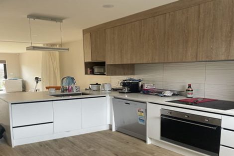 Photo of property in 5/58 Te Atatu Road, Te Atatu South, Auckland, 0610