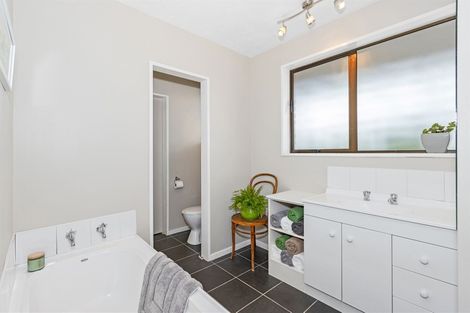 Photo of property in 21 Rushmore Drive, Belfast, Christchurch, 8051