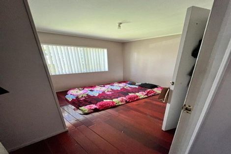 Photo of property in 1/144 Shifnal Drive, Randwick Park, Auckland, 2105