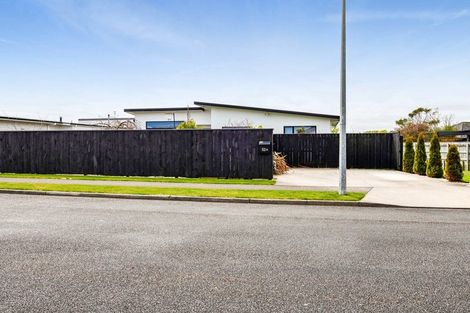 Photo of property in 52a Dillon Drive, Bell Block, New Plymouth, 4312