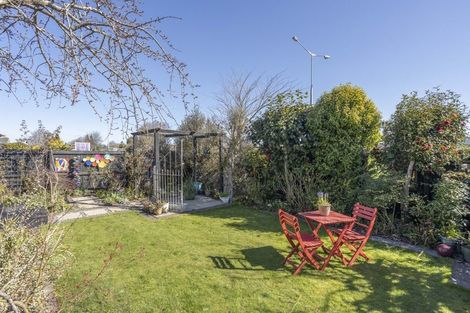 Photo of property in 1/328 Main North Road, Redwood, Christchurch, 8051