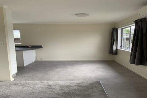 Photo of property in 86a Sturges Road, Henderson, Auckland, 0612