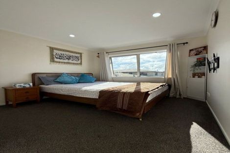 Photo of property in 4c Bill Phillip Place, Clendon Park, Auckland, 2103