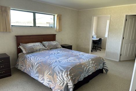 Photo of property in 4 Loader Place, Tawhero, Whanganui, 4501