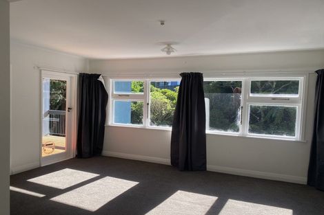 Photo of property in 1/8 Kaitawa Road, York Bay, Lower Hutt, 5013