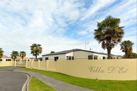 Photo of property in 4 Sudbury Court, Rototuna North, Hamilton, 3210