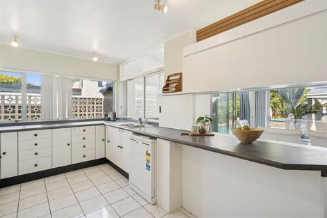 Photo of property in 20 Park Avenue, Epuni, Lower Hutt, 5011