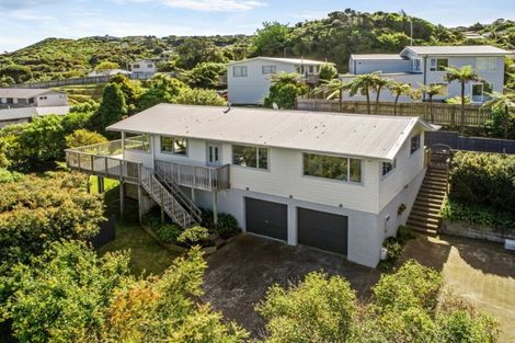 Photo of property in 43 Cedar Street, Maungaraki, Lower Hutt, 5010