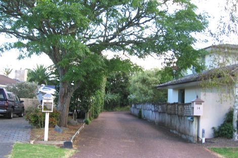 Photo of property in 14 Puawai Place, Northcote, Auckland, 0627