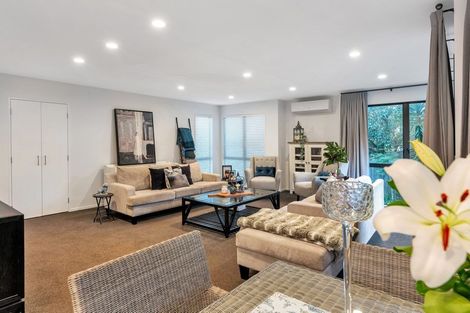 Photo of property in 192 Ridge Road, Howick, Auckland, 2014