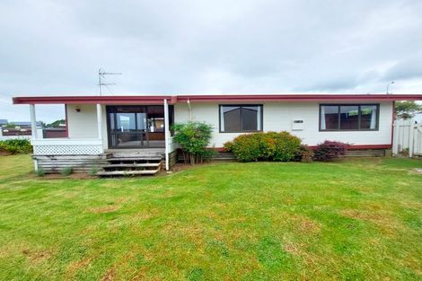 Photo of property in 21 Puketotara Street, Highlands Park, New Plymouth, 4312