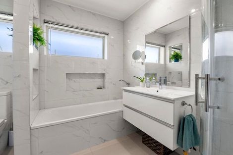 Photo of property in 3a Hall Road, Matua, Tauranga, 3110