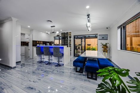 Photo of property in 29a Plumley Crescent, Mangere, Auckland, 2022