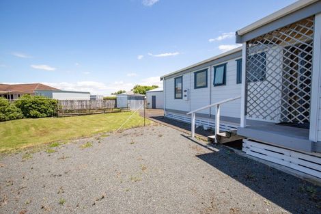 Photo of property in 12 Walton Place, Ngatea, 3503