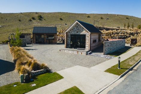 Photo of property in 5 Mistake Drive, Lake Tekapo, 7999