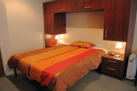 Photo of property in Atrium Apartments, 2l/154 The Terrace, Wellington Central, Wellington, 6011