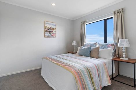 Photo of property in 173 Keri Vista Rise, Papakura, 2110