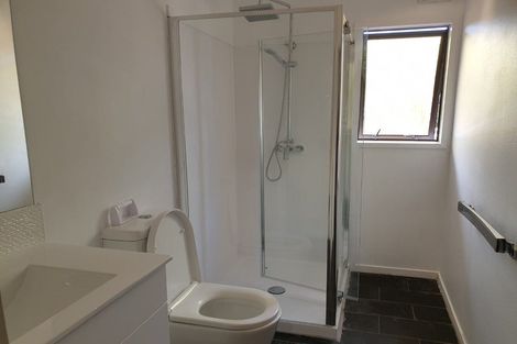 Photo of property in 27 Rembrandt Avenue, Tawa, Wellington, 5028