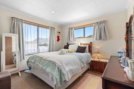 Photo of property in 296 Waikawa Road, Waikawa, Picton, 7220