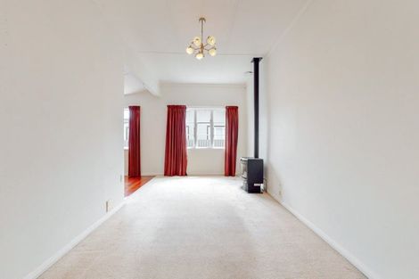 Photo of property in 25 Tama Street, Alicetown, Lower Hutt, 5010
