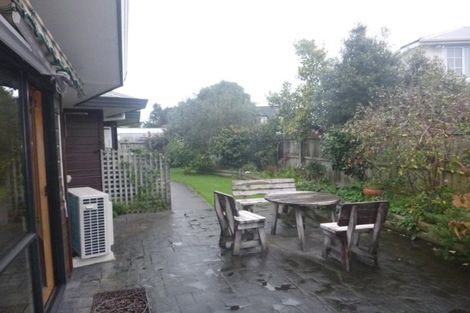 Photo of property in 2/14 Vincent Street, Waterloo, Lower Hutt, 5011