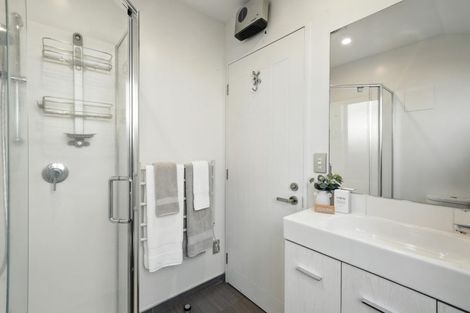 Photo of property in 183a Geraldine Street, Edgeware, Christchurch, 8013