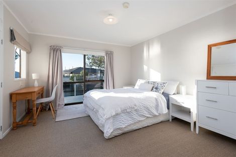 Photo of property in 12 Bucklands Beach Road, Bucklands Beach, Auckland, 2012