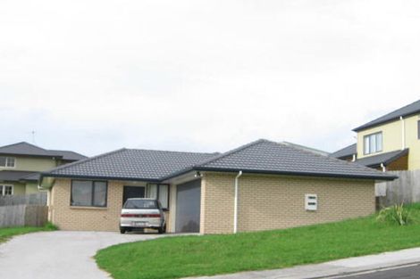 Photo of property in 23 Hercules Drive, Henderson, Auckland, 0612