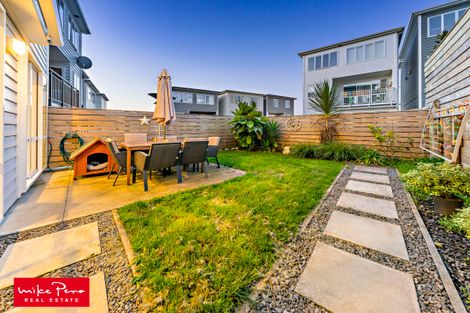 Photo of property in 10 Fernly Rise, Flat Bush, Auckland, 2019