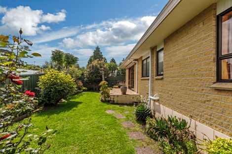 Photo of property in 2/208 Centreway Road, Orewa, 0931