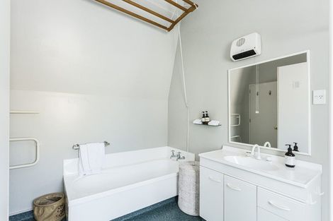 Photo of property in 10/33 Dowling Street, Dunedin Central, Dunedin, 9016