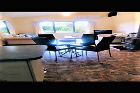 Photo of property in 370 Tararua Road, Levin, 5571