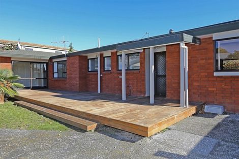 Photo of property in 77 Avondale Road, Taradale, Napier, 4112