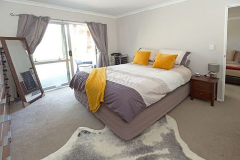 Photo of property in Santa Rosa, 1/340 Gulf Harbour Drive, Gulf Harbour, Whangaparaoa, 0930