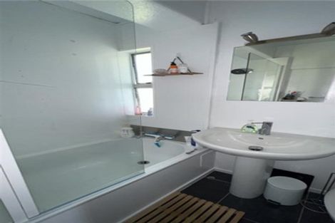 Photo of property in 8/145 Howe Street, Freemans Bay, Auckland, 1011