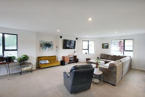 Photo of property in 1 White Hart Lane, Mosgiel, 9024
