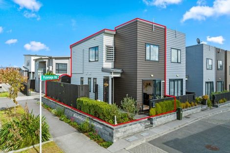 Photo of property in 9 Fuselage Road, Hobsonville, Auckland, 0616