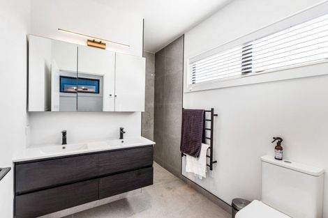 Photo of property in 48 Ngaru Crescent, Wharewaka, Taupo, 3330