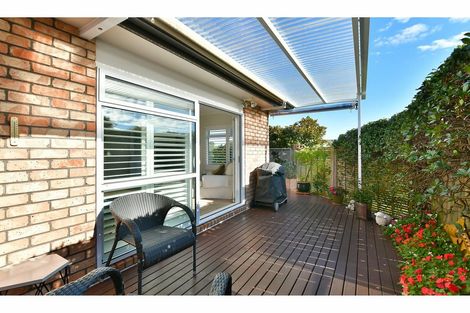 Photo of property in 31 Elizabeth Street, Orewa, 0931