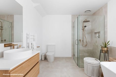 Photo of property in 39 Annie Aranui Drive, Poraiti, 4182