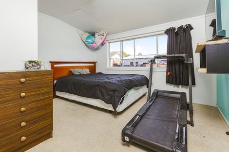 Photo of property in 2/56 Greenhaven Avenue, Opaheke, Papakura, 2113